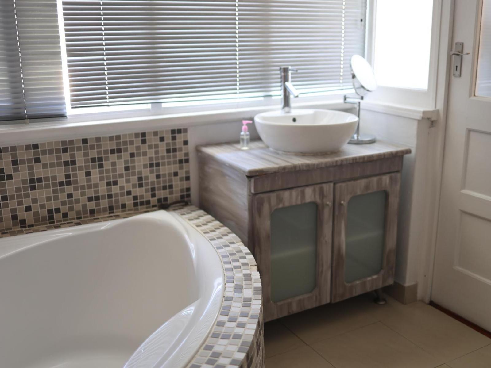 The Boston Guest House Bellville Room photo